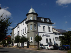 Отель Hotel am Schützenberg  Гота